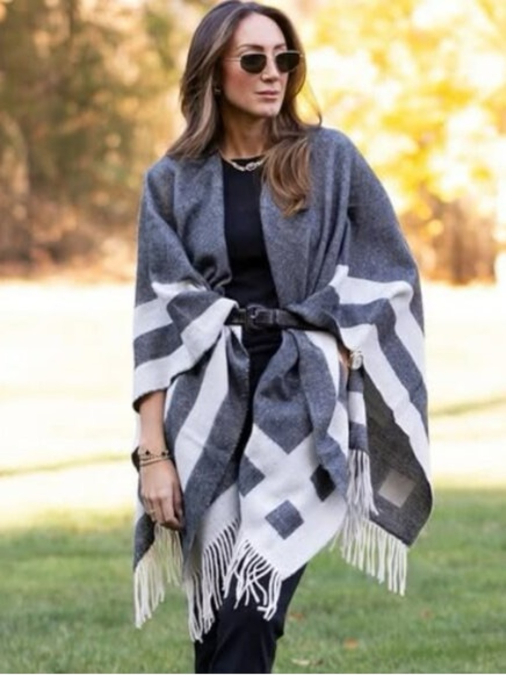 Walter Baker Gray and White Geometric Fringe Wrap NWT